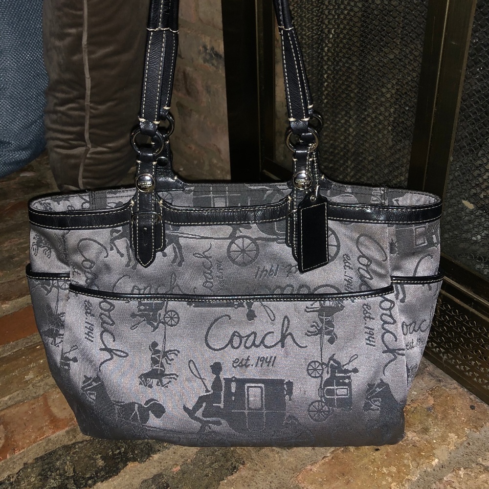 Coach Medium Tote bag